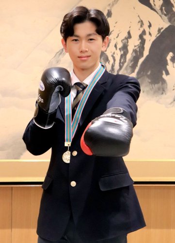いじめ乗り越え高校ボクシングＶ　柏井高・菊池太陽さん（１７） 「許したい」師匠との信頼で頂点、成長実感