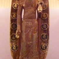 ３・２５メートル、圧倒的な迫力　木造十一面観音立像　【香取神宮　神に奉げた美　千葉県立美術館】（上）