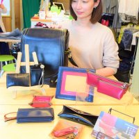 ランドセル愛用品へ　リメークしキーホルダー、ペンケース…　ミニチュア園服制作も　市川「ゆずりばいちかわ」