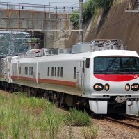 カメラで架線状態点検　作業時間短縮、省人化図る　１０月、ＡＩ判定導入も　ＪＲ千葉支社