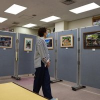 北総の風景や人哀愁深く　香取で水彩画展　タイ人アーティスト「諏訪大神」など２０点