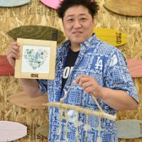 勝浦を楽しいまちに　商店街空き店舗に「ＯＳＳＡ」開業　三上直哉さん（４５）　【ひと模様】
