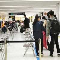 入国停止始まる　成田の到着客ら、間に合い安堵　オミクロン株で対策強化