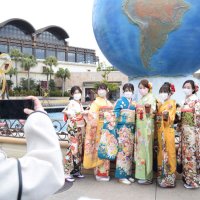 “同い年”喜び分かち合う　ＴＤＳで浦安市成人式　【舞浜タイムズ１月号】