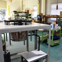 製作中の大型版の遠心分離機