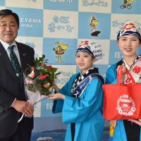 ミス大島ら「椿まつり」ＰＲ　３０日から　ジェット船寄港の館山訪問