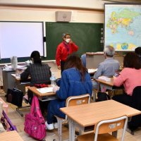 不登校、外国籍…学び直しの場に　松戸市・夜間中学で１０人門出へ　初の３年間修了生も