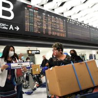 訪日実証ツアー始まる　成田空港に第１陣到着　米関係者、日本観光に意欲