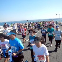海外ランナー見送り　フル５００人追加募集　ちばアクアラインマラソン２０２２
