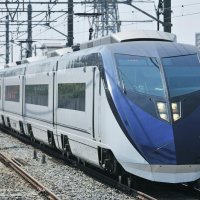 京成電鉄３年ぶり黒字　行動制限緩和で運輸回復　４～６月期
