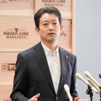 ウクライナ避難民、熊谷知事「引き続きサポート」　侵攻半年、改めて連帯表明