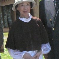 森の墓苑を訪れた八千草さん＝２０１９年５月