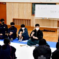 やりがい学ぶ「夢授業」　佐原高ＯＢが実体験語る