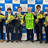 ＶＯＮＤＳ市原飛躍誓う　開幕前、市役所で抱負　男女とも「昇格目標」　男子勇気与えるプレーを　女子精進して地域活性へ