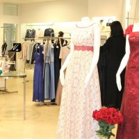 ＜コロナ５類移行１カ月＞　衣料、化粧品に追い風　旅行用品も購買意欲高まる
