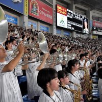 総勢１７０人マリンで迫力応援　「美爆音」千葉ロッテ後押し　習志野高吹奏楽部