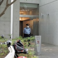 市川切断遺体で４５歳女逮捕　損壊、遺棄容疑「母の首絞め殺した」「霊媒師修行に邪魔」