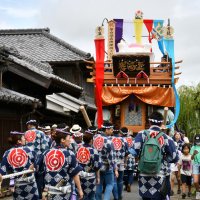 １０８年ぶり「山車」新造　勇壮に町並み巡行、１０日も披露　香取・佐原の秋大祭前に新上川岸区　「待ちに待った宝物継承」