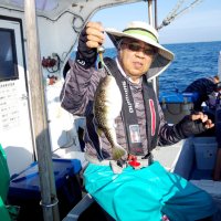 大型を抜き上げた本間さん