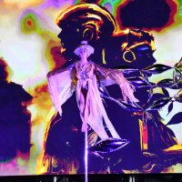 初披露されたパフォーマンス「ｅｎ　Ｌｉｖｅ　Ａｒｔ　Ｐｅｒｆｏｒｍａｎｃｅ」の一場面
