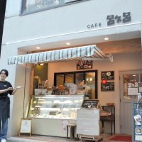 履物屋からカフェ、異色の経歴　千葉銀座で１００年の「呂久呂」（千葉市中央区）　「街の財産になれれば」