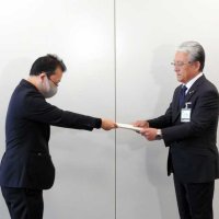 市原・中学生いじめ　被害者側、裁判で真相究明の意向　第三者委の再調査「複数関与」報告も「隠ぺいある」と納得せず