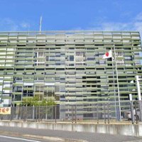 【速報】勝浦の特養ホーム、２人目逮捕者　入所女性への暴行容疑　２４歳女「反応が面白くて」頬つねる