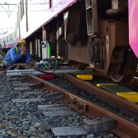 踏切事故想定し訓練　警察官から防犯対策も　新京成電鉄車両基地　鎌ケ谷・松戸