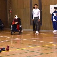 熊谷知事「パラスポ素晴らしさ実感」　東金特支生らとボッチャ体験会