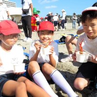 ご褒美にイセエビ汁　御宿　マラソン児童に振る舞う