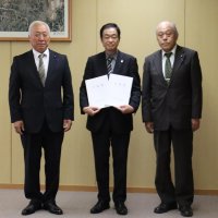 地域発展、生活向上を　多古、芝山町議会　ＮＡＡへ決議書