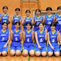 第７６回全国高校選手権に出場する女子の市船橋＝４日、船橋アリーナ