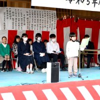将来の夢や感謝を発表　小中学生が作文朗読　西坂神社で新嘗祭　香取