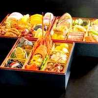 キンメ、伊勢エビ…銚子漁港特選おせち　魚介メインの３段重　１２月９日まで注文受け付け、２日までなら６千円引