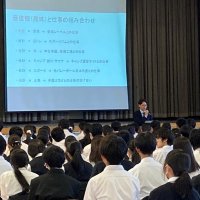 キャリアデザイン先輩がアドバイス　松戸、小金高で講演
