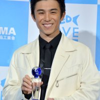クールアングラーズ・アワード２０２４を贈られた中尾明慶さん