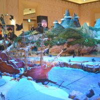 映画「ピーター・パン」の世界をイメージしたゾーンの模型＝２７日、浦安市
