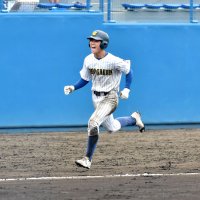 失敗糧にバント職人　岩崎伸哉外野手　【聖地を駆ける　中央学院の頂戦】