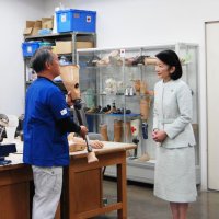 秋篠宮妃紀子さま、日赤施設視察　義肢製作過程に感心　千葉市