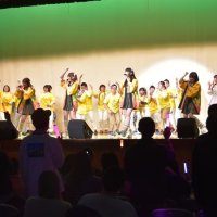 八街ＰＲ大使「落花生娘」　能登復興の願い歌に乗せライブ　チャリティーの輪届け