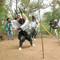 ５年ぶりに全演目が奉納された「八幡神社の獅子舞」＝２１日、印西市中根の八幡神社
