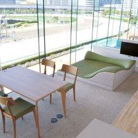 家族連れなどグループでの利用を見込む有料の特別観覧席
