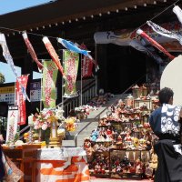 人形に感謝と別れ　３０００体集め供養　木更津・高蔵寺