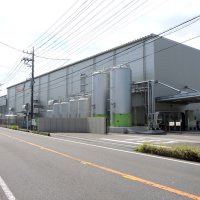 竣工式が行われた「キッコーマンフードテック本社工場食品棟」＝２１日、野田市