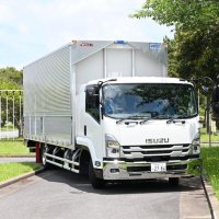 実科競技のコース走行を行う出場者
