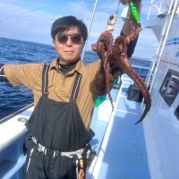 鹿島沖でゲットしたマダコ（写真は「幸栄丸」提供）