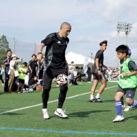元日本代表とサッカー　小野伸二さんと中西永輔さん　児童１２０人“世界の技”触れる　千葉市