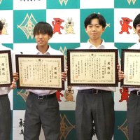 袖ケ浦高サッカー部員４人、男にからまれていた女性助ける　「最初は仲のいいカップルかと…」　不同意わいせつ容疑者逮捕に貢献　木更津署が感謝状