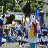 勝浦・鵜原の大名行列、時代絵巻練り歩き　町に熱気　勇壮「お浜降り」も