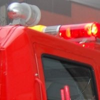４人家族の住宅が全焼　隣接の空き家も　我孫子